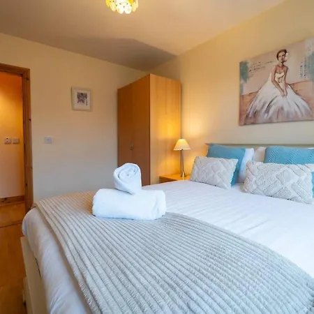 Central Dingle Stay * دينغل
