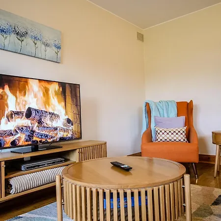 Central Dingle Stay Apartment